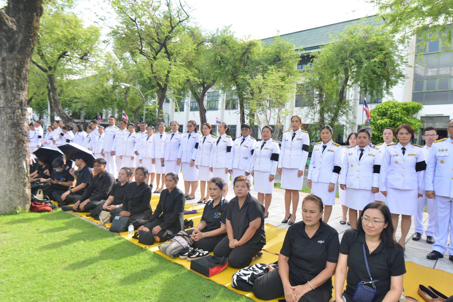 title - ส.ป.ก. ร่วมเข้าเฝ้าฯ และน้อมส่งเสด็จในการเคลื่อนขบวนอัญเชิญพระศพ สมเด็จพระเจ้าลูกเธอเจ้าฟ้าพัชรกิติยาภา นเรนทิราเทพยวดี กรมหลวงราชสาริณีสิริพัชร มหาวัชรราชธิดา สู่พระบรมมหาราชวัง